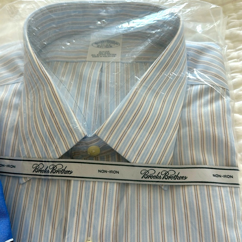 Brooks B Men’s Dress striped is sold
